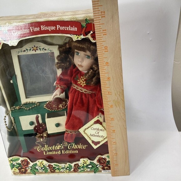Collector's Choice Genuine Fine Bisque Porcelain Doll Commode Certificate NIB‎ - Picture 8 of 12
